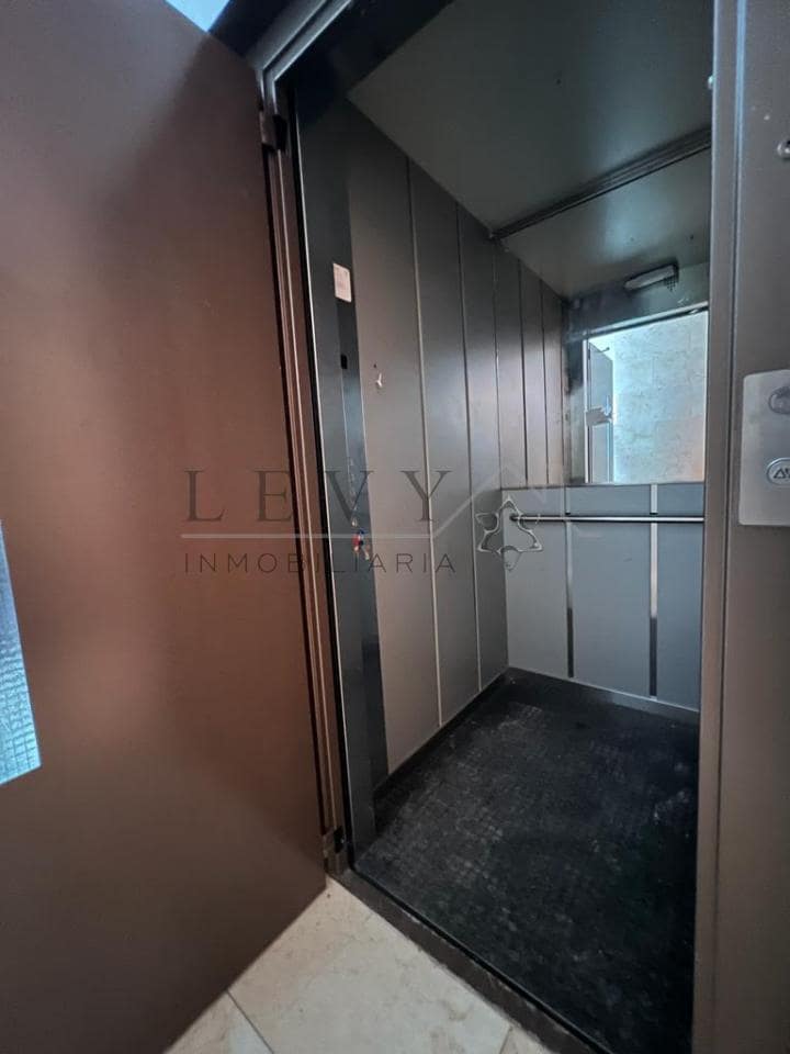 Casa de 8 habitaciones en Benalmádena en venta con garaje - 750.000 € (Ref: 9583207)