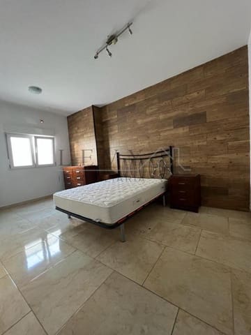 8 makuuhuone Omakotitalo myytävänä paikassa Arroyo de la Miel, Benalmádena mukana 
autotalli - 750 000 € (Ref: 9583207)