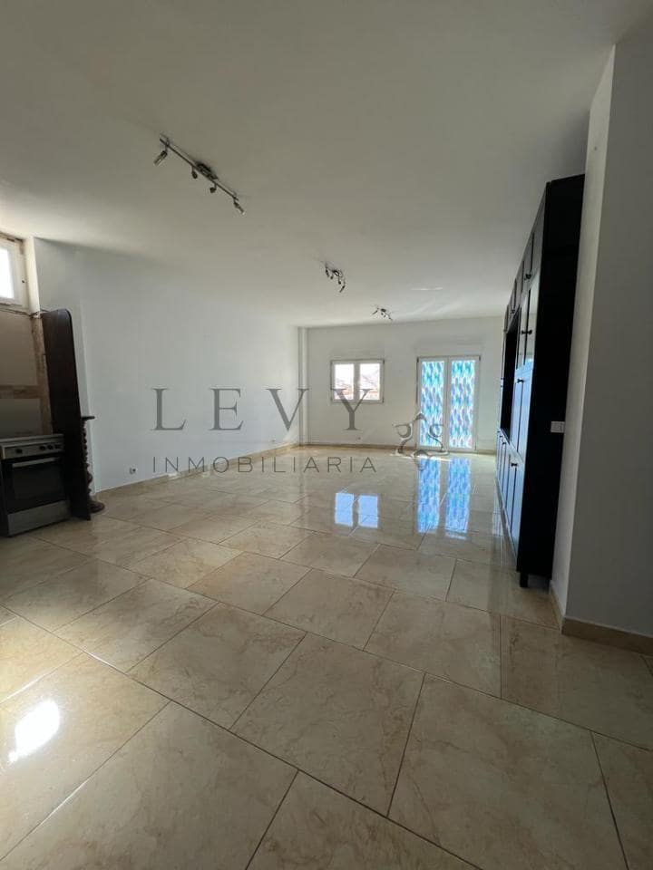 Casa de 8 habitaciones en Benalmádena en venta con garaje - 750.000 € (Ref: 9583207)