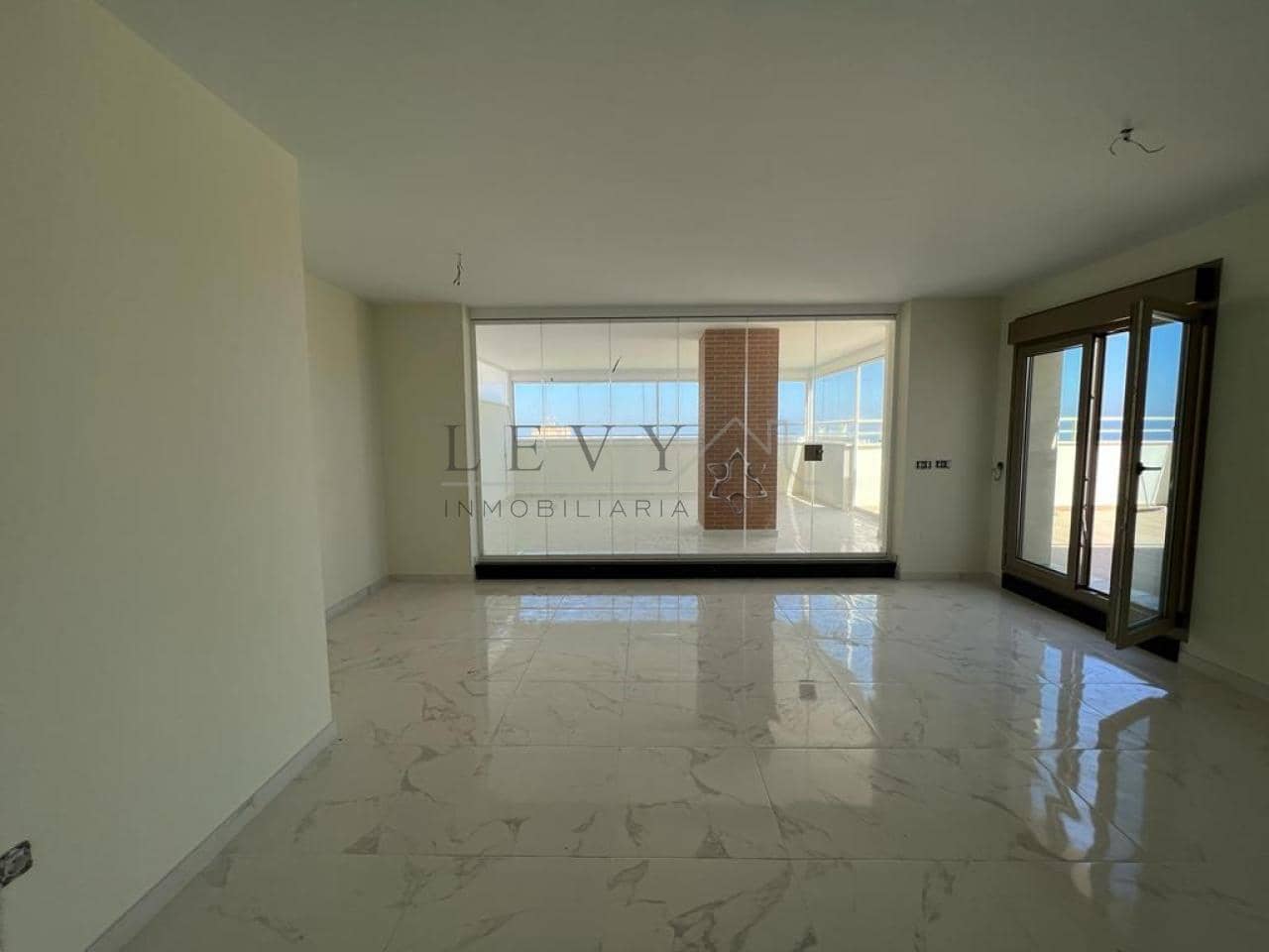 Piso de 2 habitaciones en Torremolinos en venta con piscina - 620.400 € (Ref: 9583208)