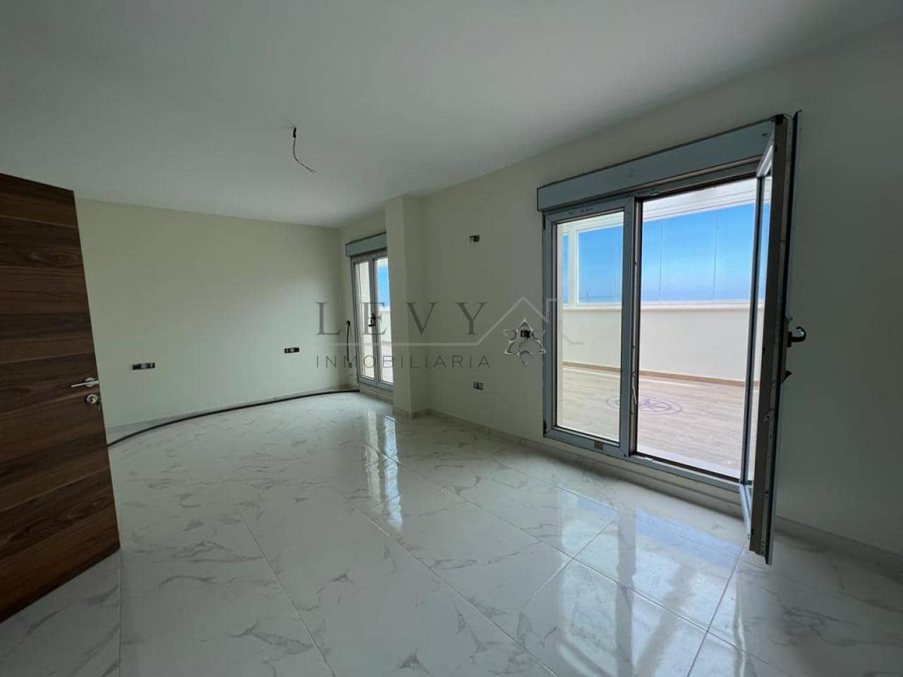 Piso de 2 habitaciones en Torremolinos en venta con piscina - 620.400 € (Ref: 9583208)