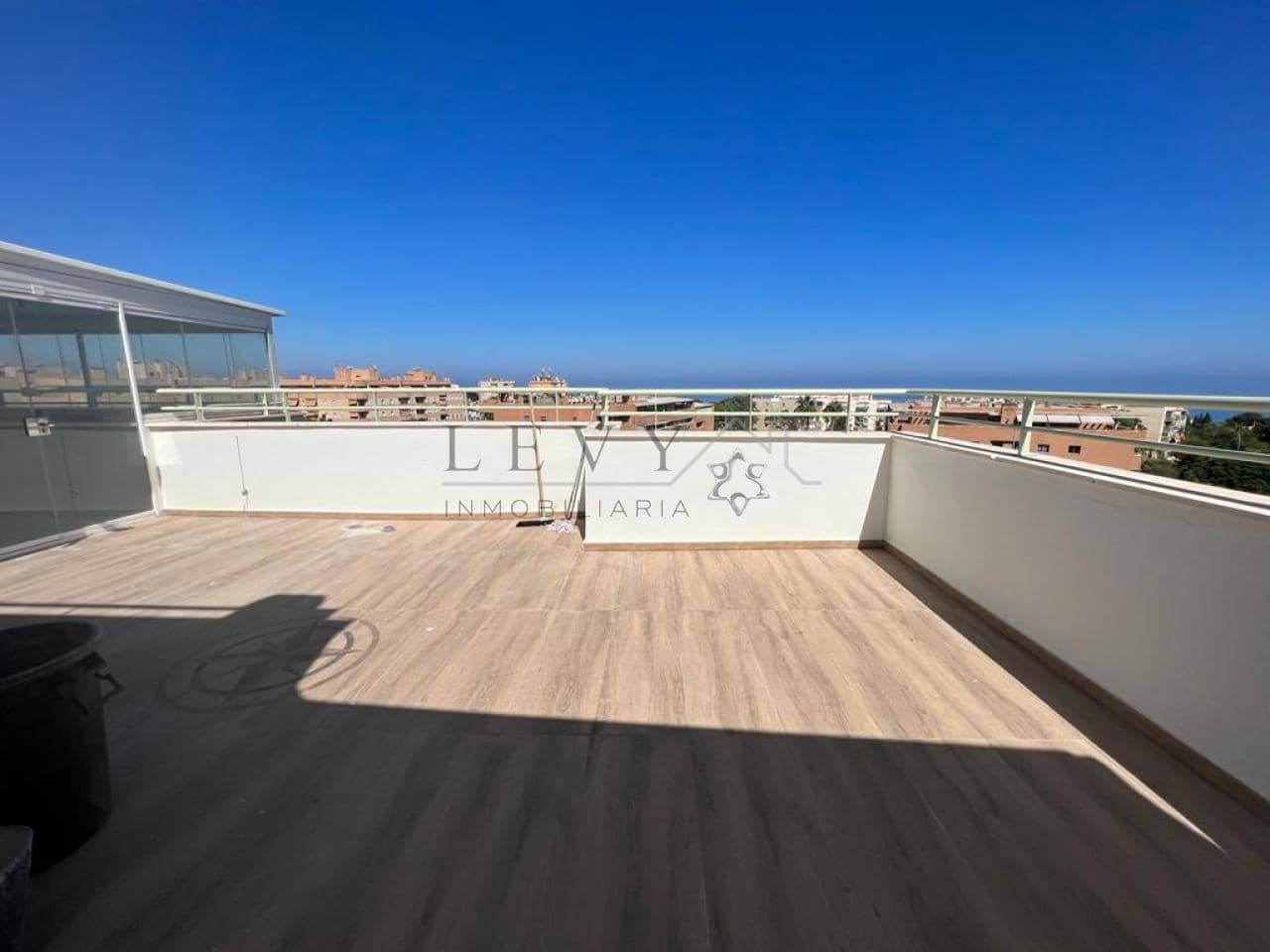 Piso de 2 habitaciones en Torremolinos en venta con piscina - 620.400 € (Ref: 9583208)