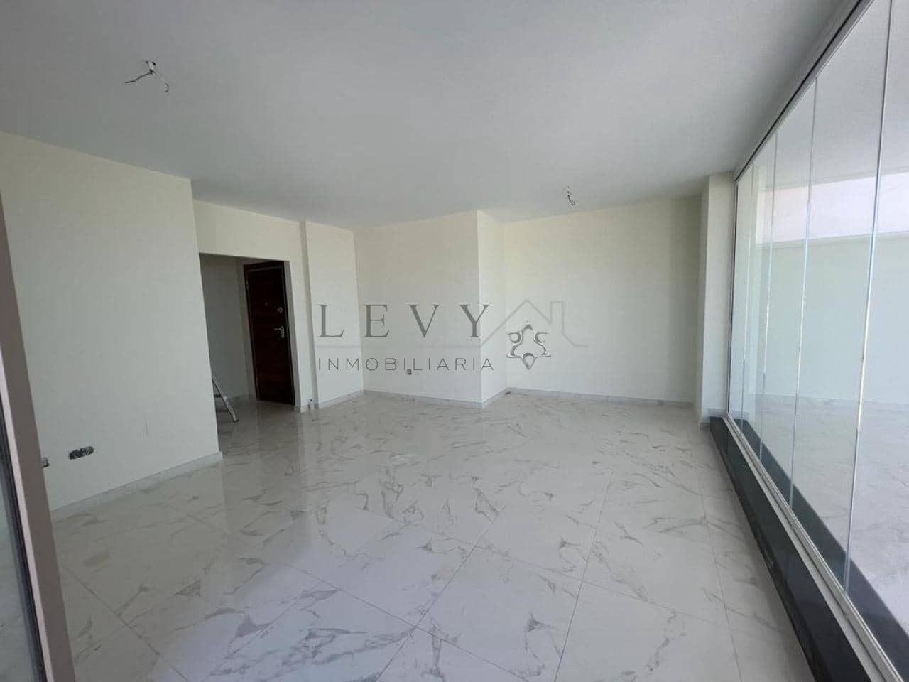 Piso de 2 habitaciones en Torremolinos en venta con piscina - 620.400 € (Ref: 9583208)