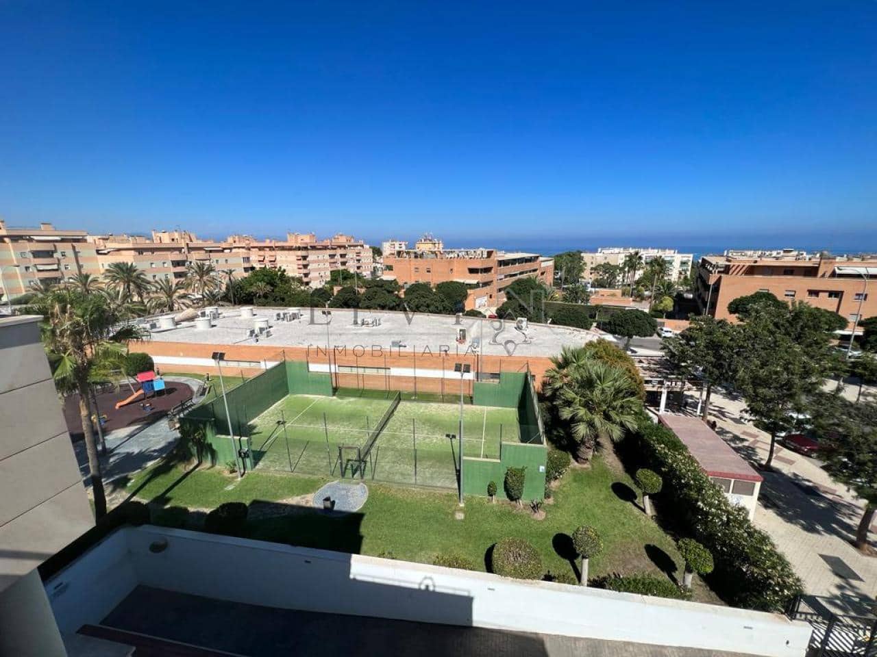 Piso de 2 habitaciones en Torremolinos en venta con piscina - 620.400 € (Ref: 9583208)