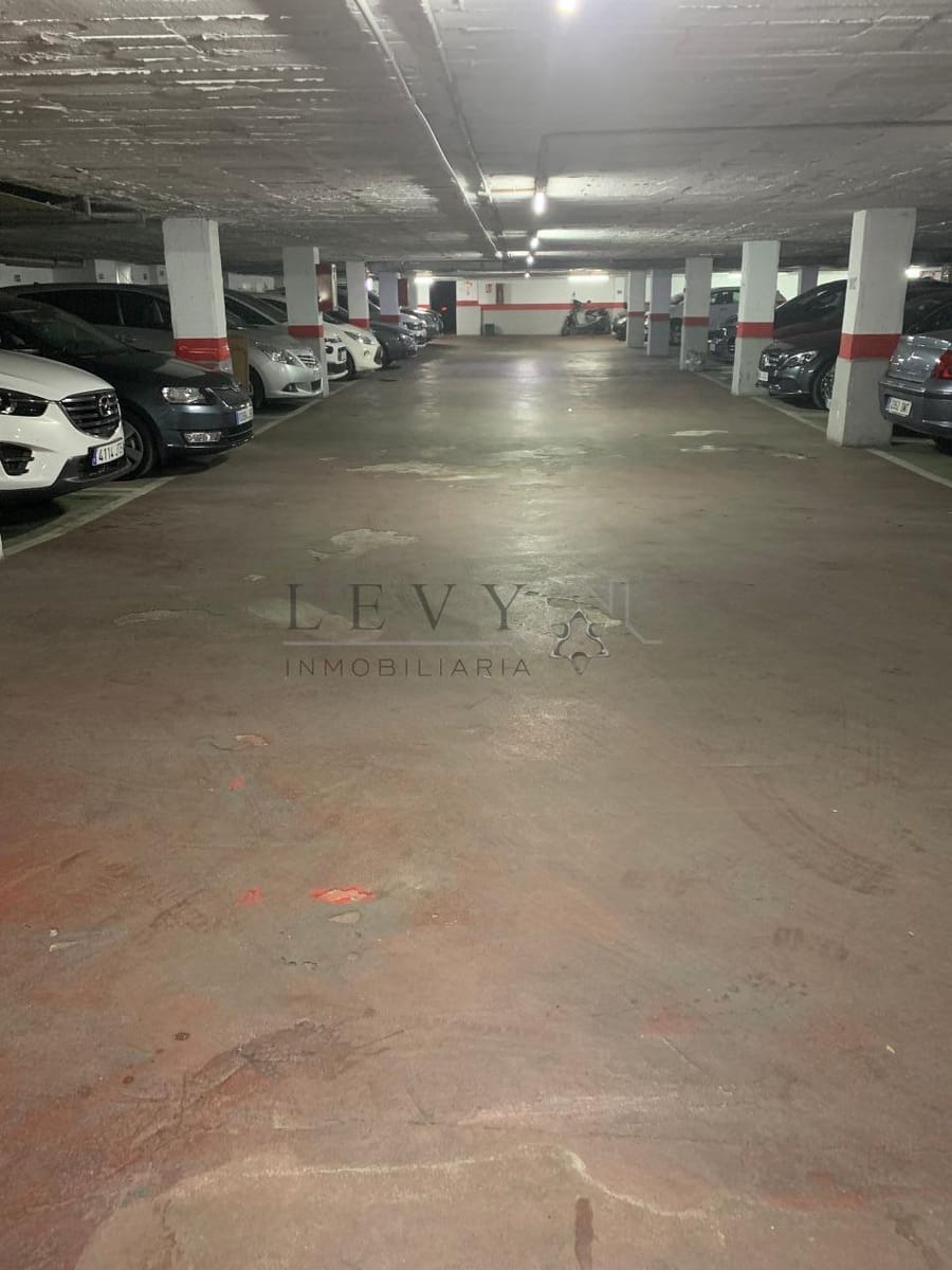 4 Zimmer Wohnung zu verkaufen in Malaga Stadt - 460.000 € (Ref: 9583209)