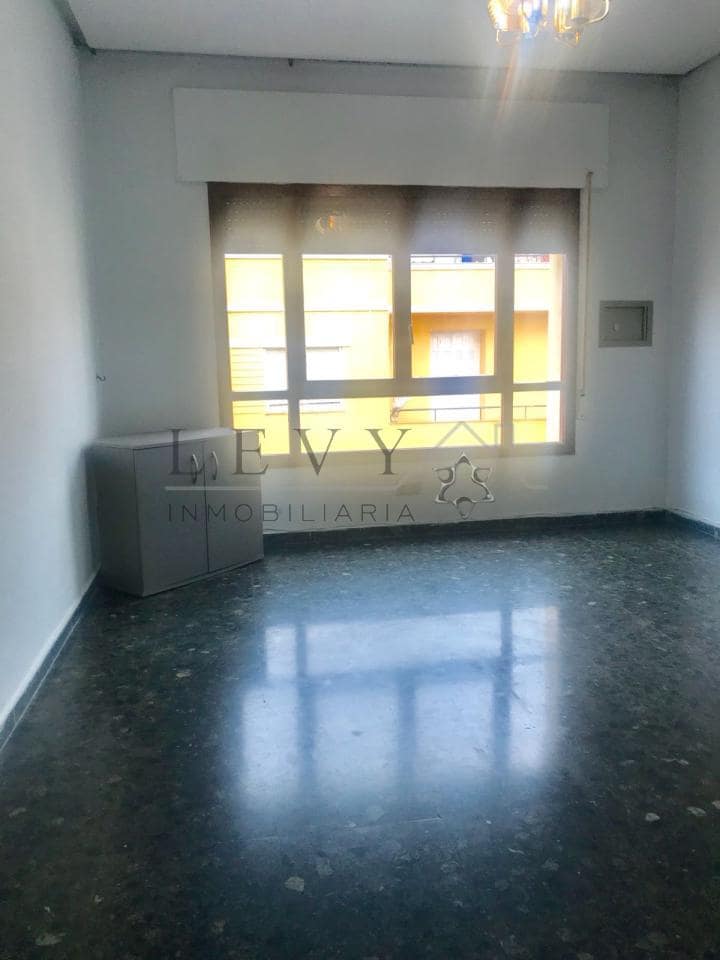 4 bedroom Flat for sale in Melilla - € 275,000 (Ref: 9583210)