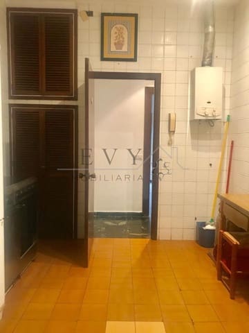 4 bedroom Flat for sale in Melilla - € 275,000 (Ref: 9583210)