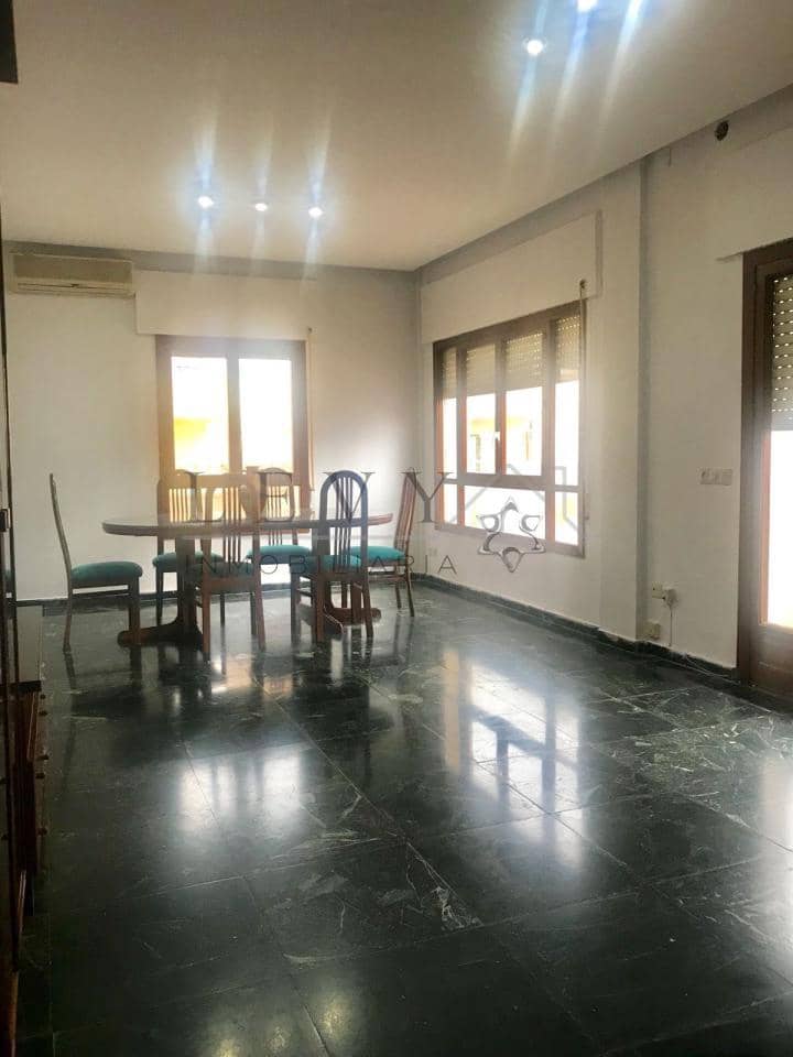 4 bedroom Flat for sale in Melilla - € 275,000 (Ref: 9583210)