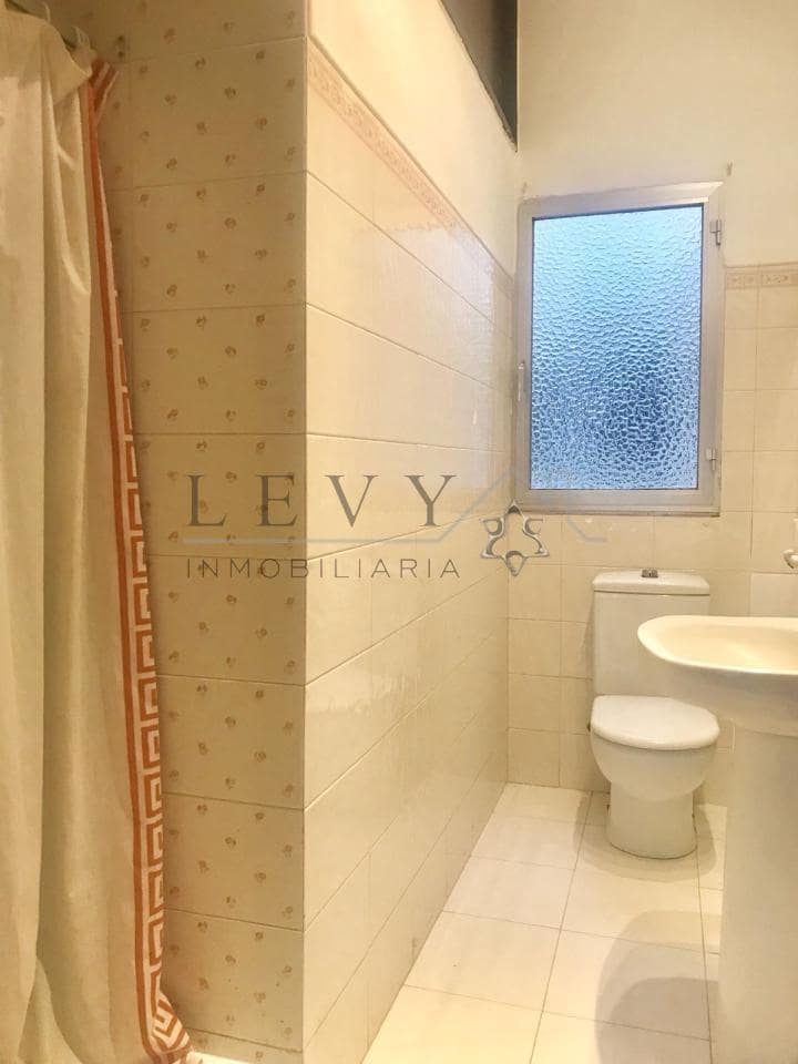 4 bedroom Flat for sale in Melilla - € 275,000 (Ref: 9583210)