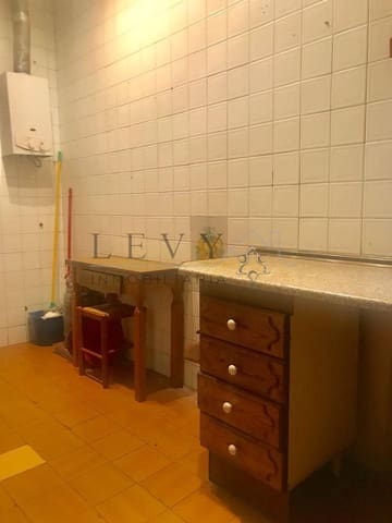 4 bedroom Flat for sale in Melilla - € 275,000 (Ref: 9583210)