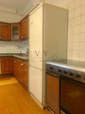 4 bedroom Flat for sale in Melilla - € 275,000 (Ref: 9583210)