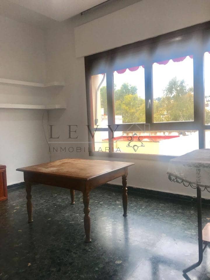 4 bedroom Flat for sale in Melilla - € 275,000 (Ref: 9583210)