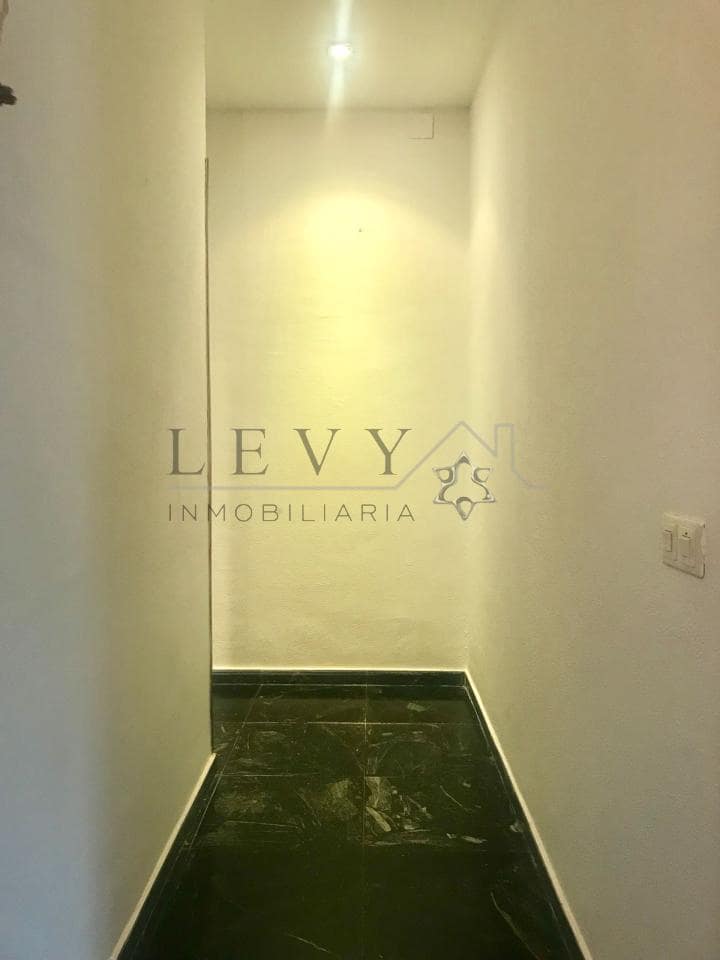 4 bedroom Flat for sale in Melilla - € 275,000 (Ref: 9583210)