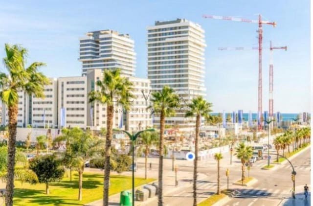 3 sovrum Lägenhet till salu i Almudena, Málaga stad med pool garage - 721 000 € (Ref: 9583213)