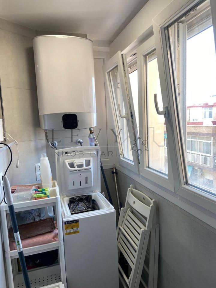 2 soveværelse Lejlighed til leje i Malaga by - € 1.250 (Ref: 9583217)