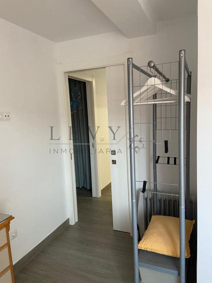 2 soveværelse Lejlighed til leje i Malaga by - € 1.250 (Ref: 9583217)