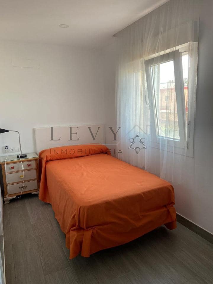 2 soveværelse Lejlighed til leje i Malaga by - € 1.250 (Ref: 9583217)