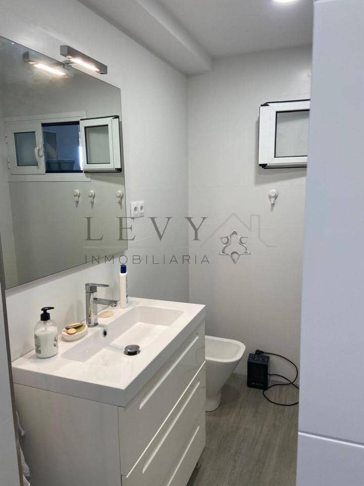 2 soveværelse Lejlighed til leje i Malaga by - € 1.250 (Ref: 9583217)