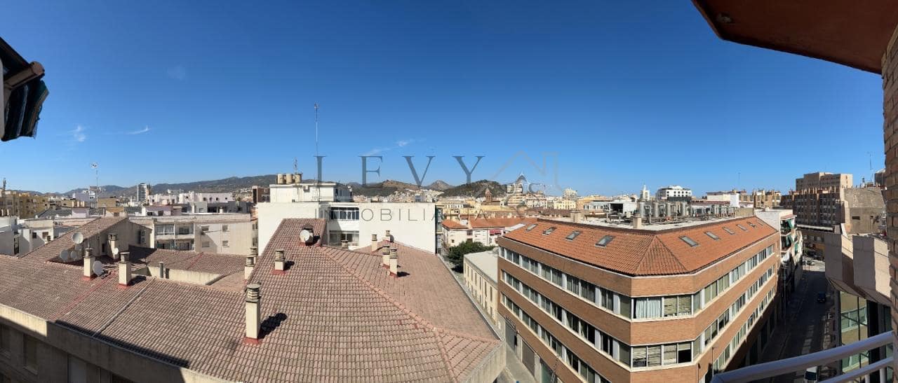 Piso de 3 habitaciones en Málaga ciudad en venta - 399.000 € (Ref: 9583218)
