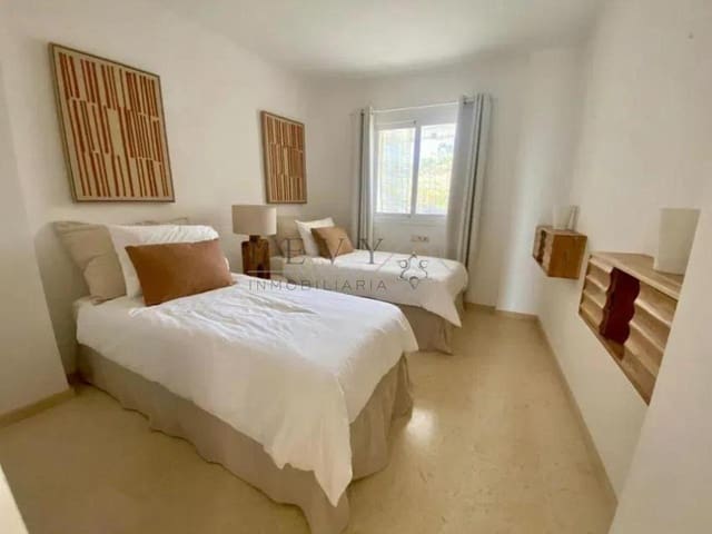 2 sovrum Lägenhet till salu i Elviria, Marbella med pool garage - 395 000 € (Ref: 9583219)