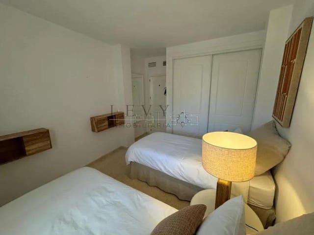 2 sovrum Lägenhet till salu i Elviria, Marbella med pool garage - 395 000 € (Ref: 9583219)