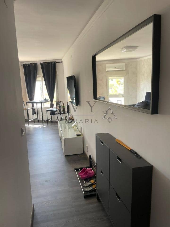 2 makuuhuone Asunto myytävänä paikassa Nueva Andalucia - 265 000 € (Ref: 9583221)