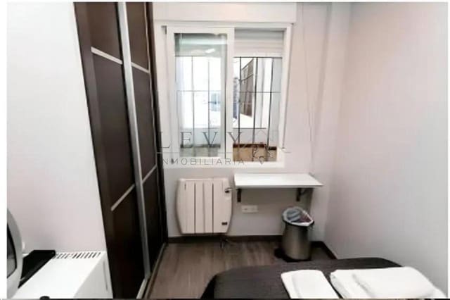 3 Zimmer Wohnung zu verkaufen in La Goleta, Málaga Stadt - 295.000 € (Ref: 9583222)