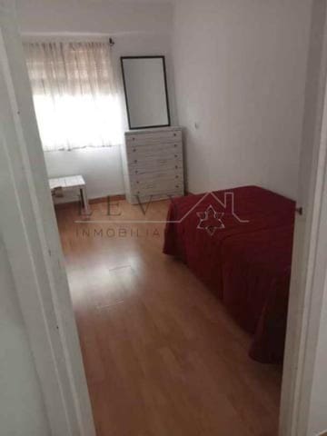 Piso de 3 habitaciones en La Patera, Marbella en venta - 218.000 € (Ref: 9583223)