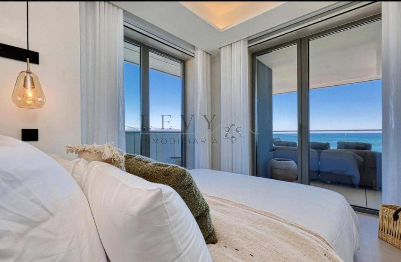 2 soveværelse Lejlighed til salg i Malaga by med garage - € 1.490.000 (Ref: 9583227)