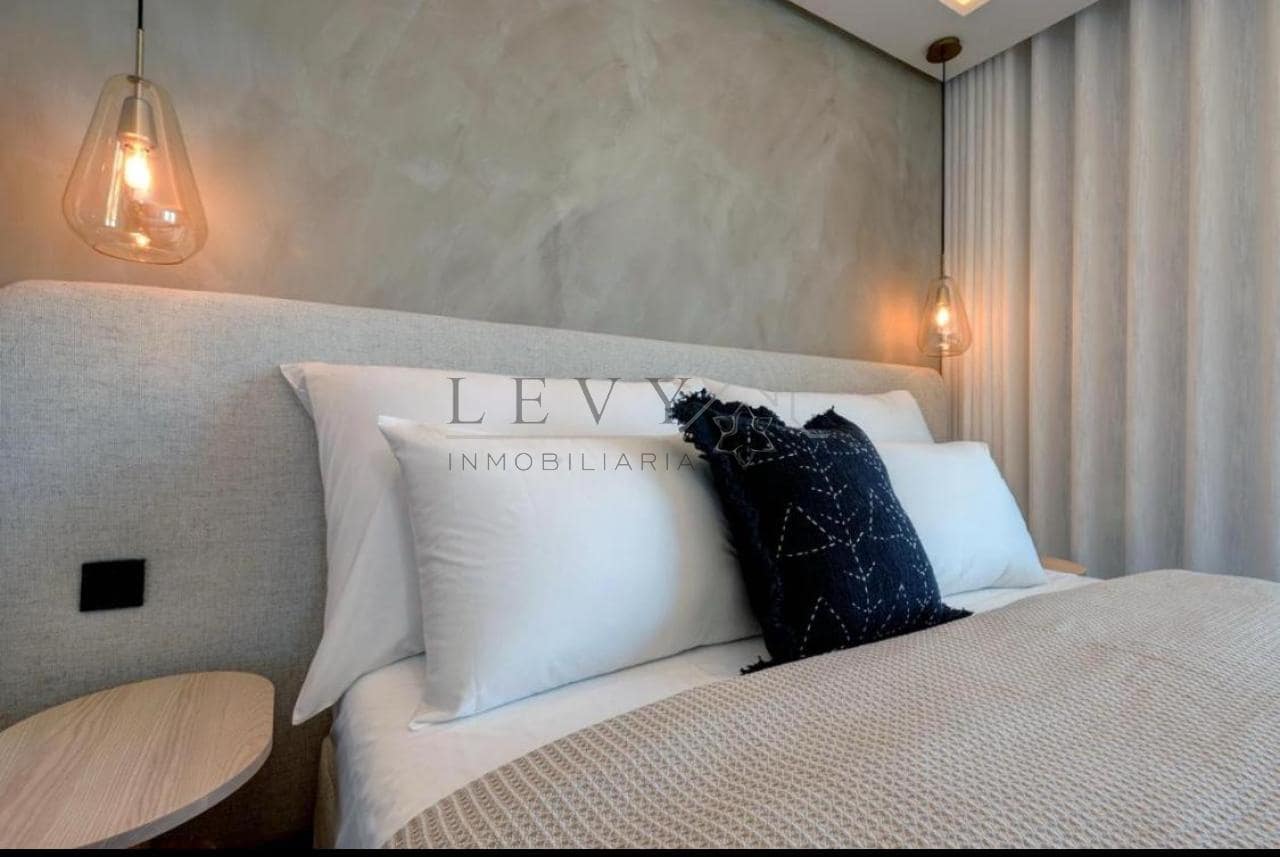 2 soveværelse Lejlighed til salg i Malaga by med garage - € 1.490.000 (Ref: 9583227)