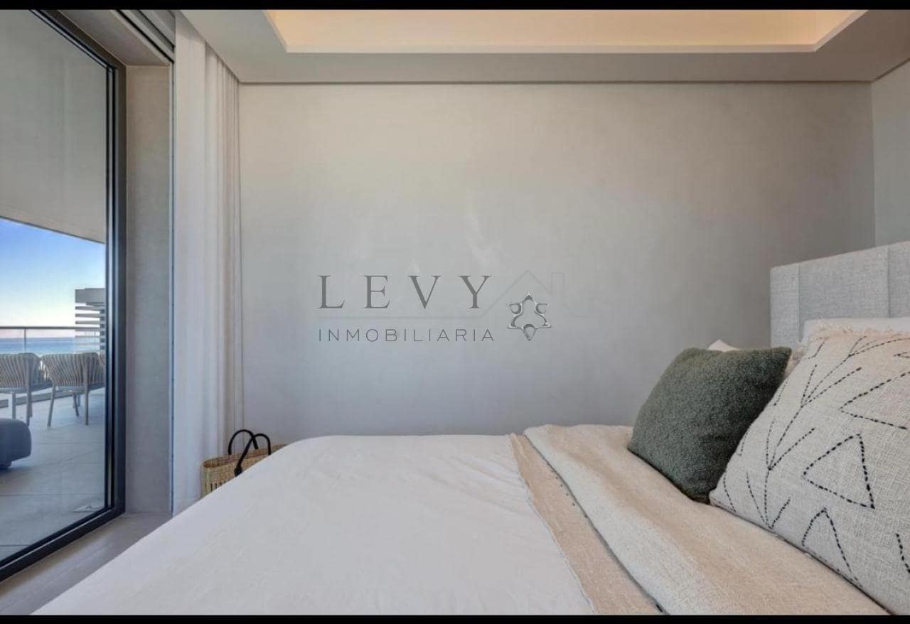 2 soveværelse Lejlighed til salg i Malaga by med garage - € 1.490.000 (Ref: 9583227)