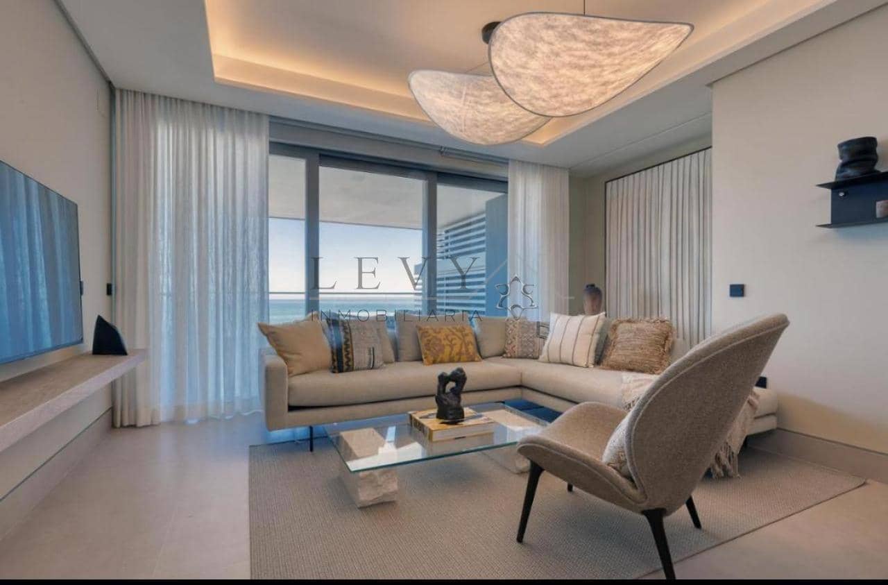 2 soveværelse Lejlighed til salg i Malaga by med garage - € 1.490.000 (Ref: 9583227)