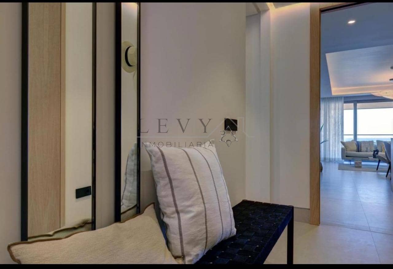 2 soveværelse Lejlighed til salg i Malaga by med garage - € 1.490.000 (Ref: 9583227)