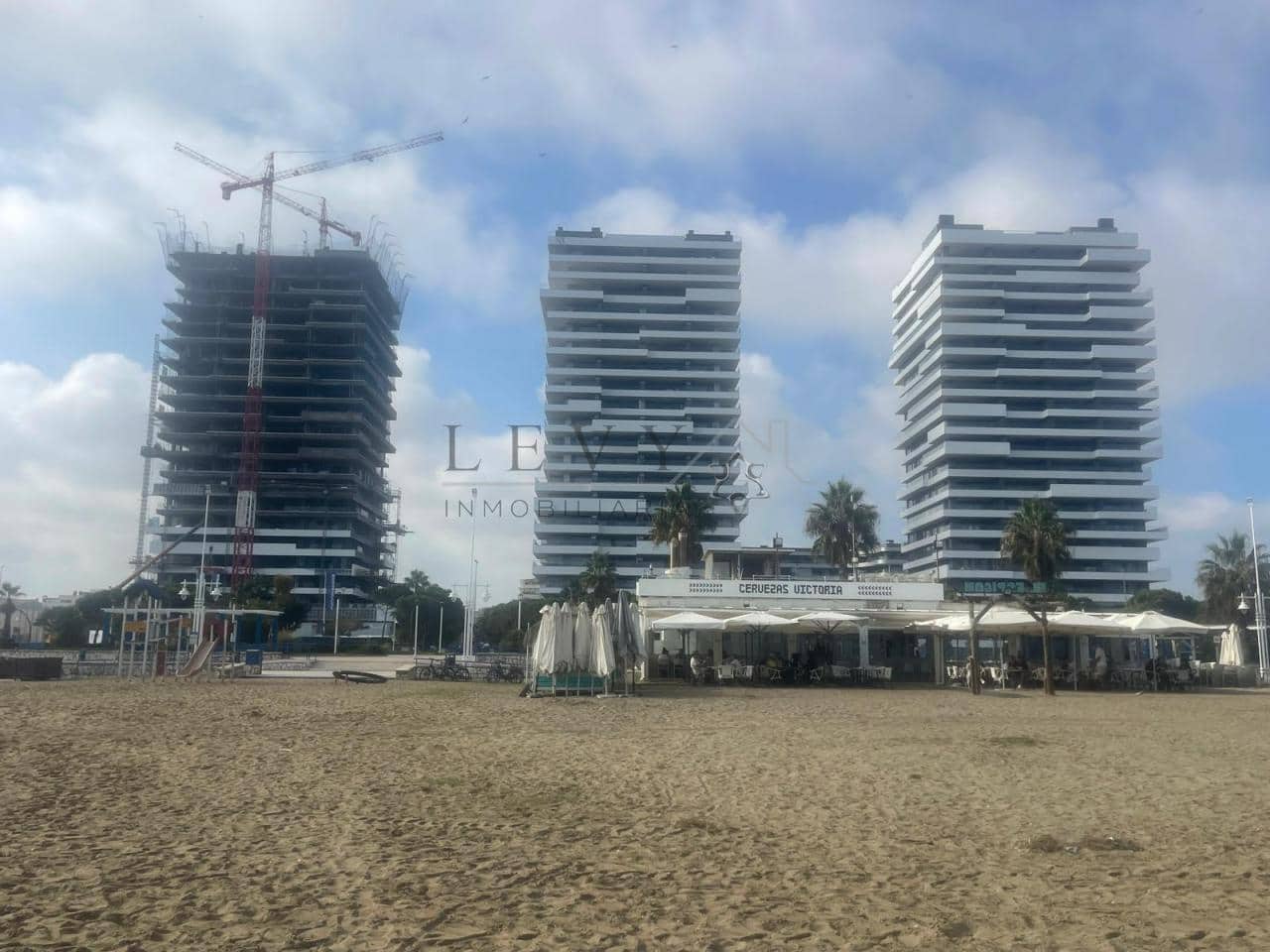 2 soveværelse Lejlighed til salg i Malaga by med garage - € 1.490.000 (Ref: 9583227)