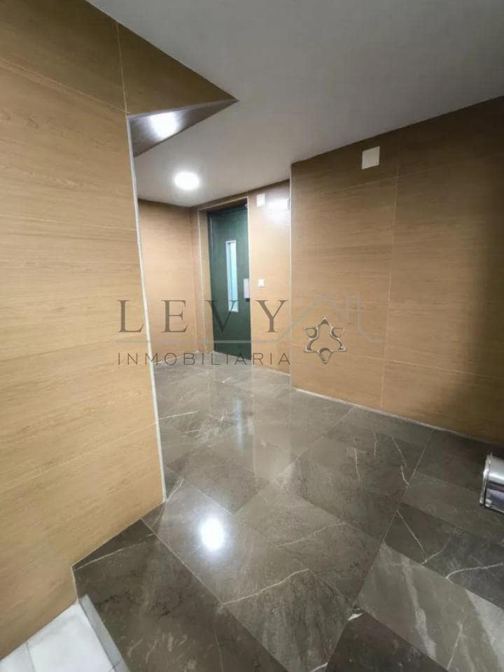 3 sovrum Lägenhet till salu i Malaga stad - 375 000 € (Ref: 9583228)