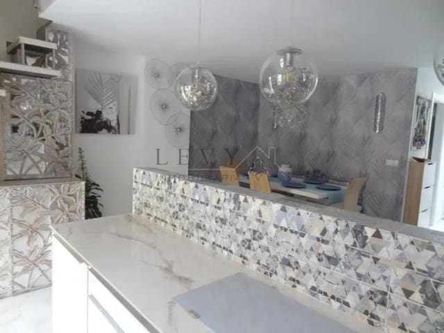 3 chambre Appartement à vendre à Pedregalejo, Malaga ville avec garage - 550 000 € (Ref: 9583229)