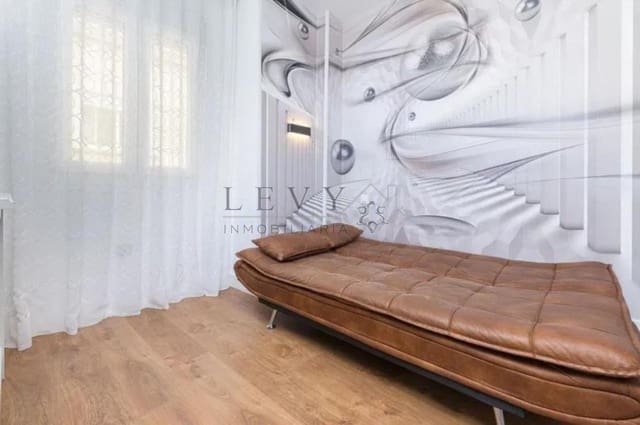 3 soveværelse Penthouse til salg i Huelin, Málaga by - € 449.000 (Ref: 9583230)