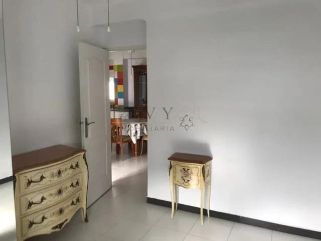 3 soveværelse Lejlighed til salg i Suarez, Málaga by - € 200.000 (Ref: 9583232)