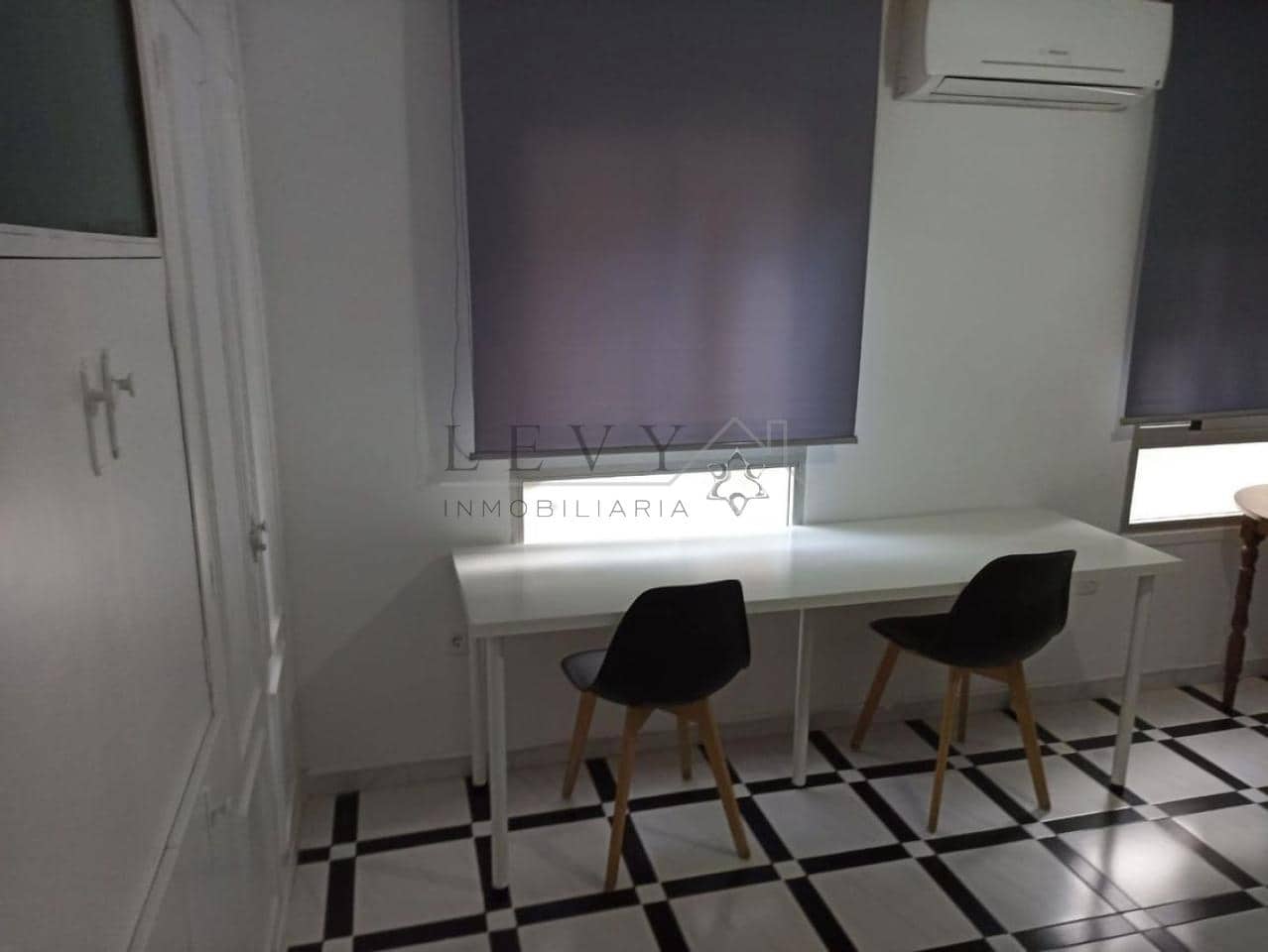 Piso de 3 habitaciones en Málaga ciudad en venta - 315.000 € (Ref: 9583234)