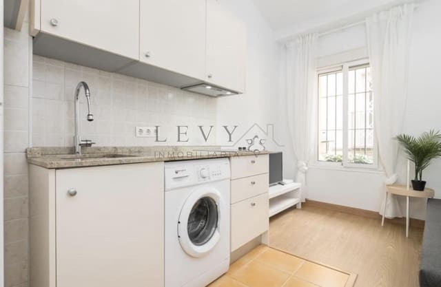 1 slaapkamer Flat te koop in La Trinidad, Málaga stad - € 199.000 (Ref: 9583236)