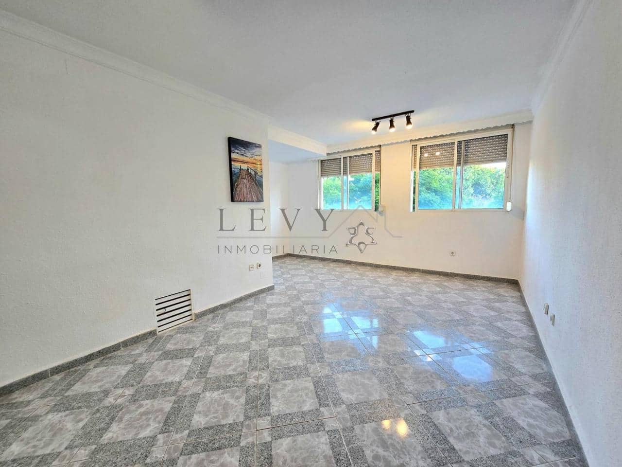 3 sovrum Lägenhet till salu i Malaga stad med garage - 375 000 € (Ref: 9583237)