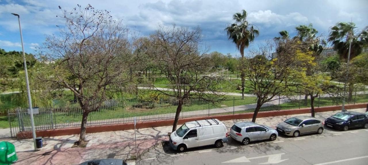 3 sovrum Lägenhet till salu i Malaga stad med garage - 375 000 € (Ref: 9583237)