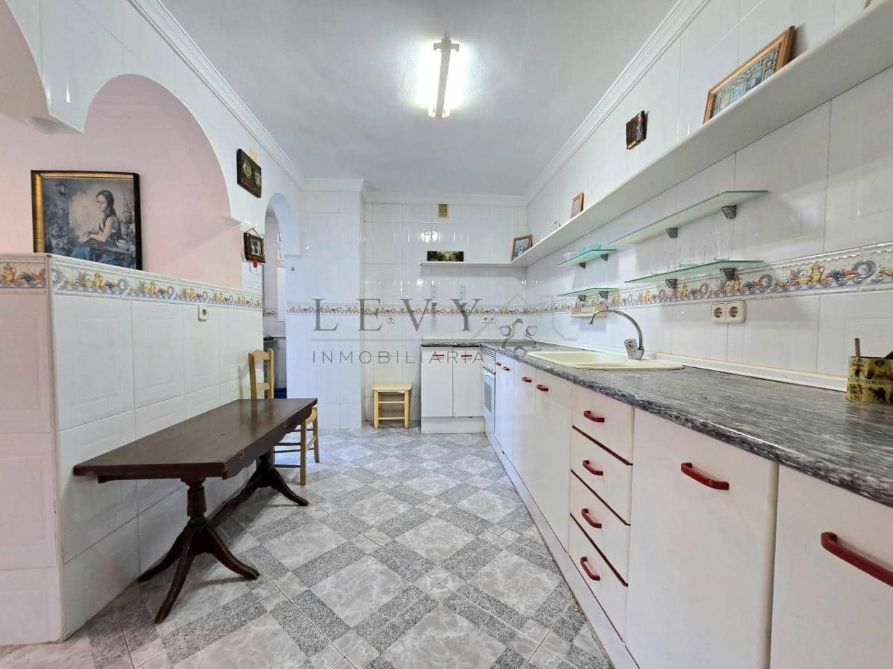 3 sovrum Lägenhet till salu i Malaga stad med garage - 375 000 € (Ref: 9583237)