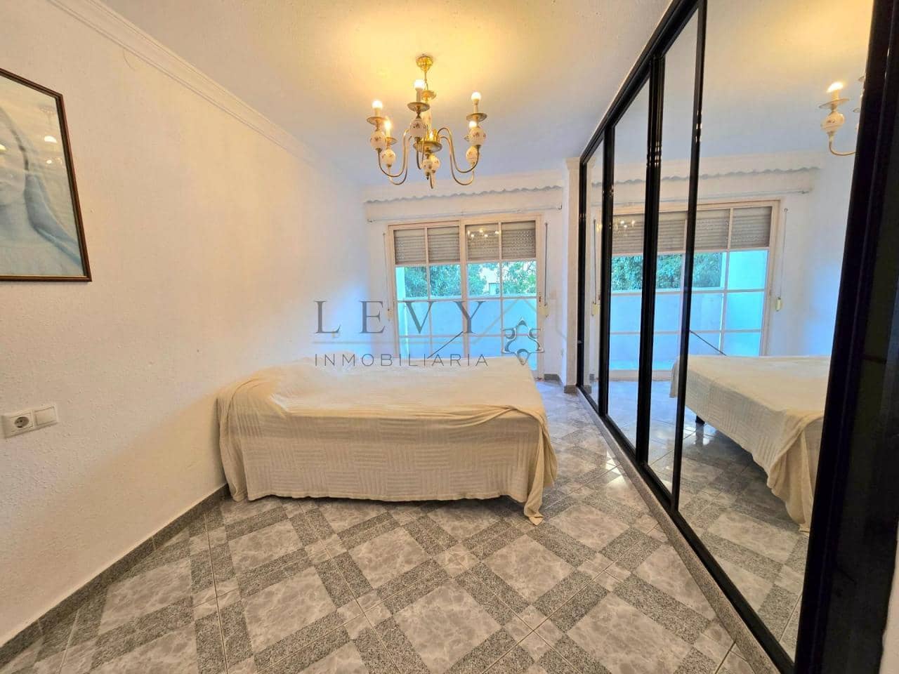 3 sovrum Lägenhet till salu i Malaga stad med garage - 375 000 € (Ref: 9583237)