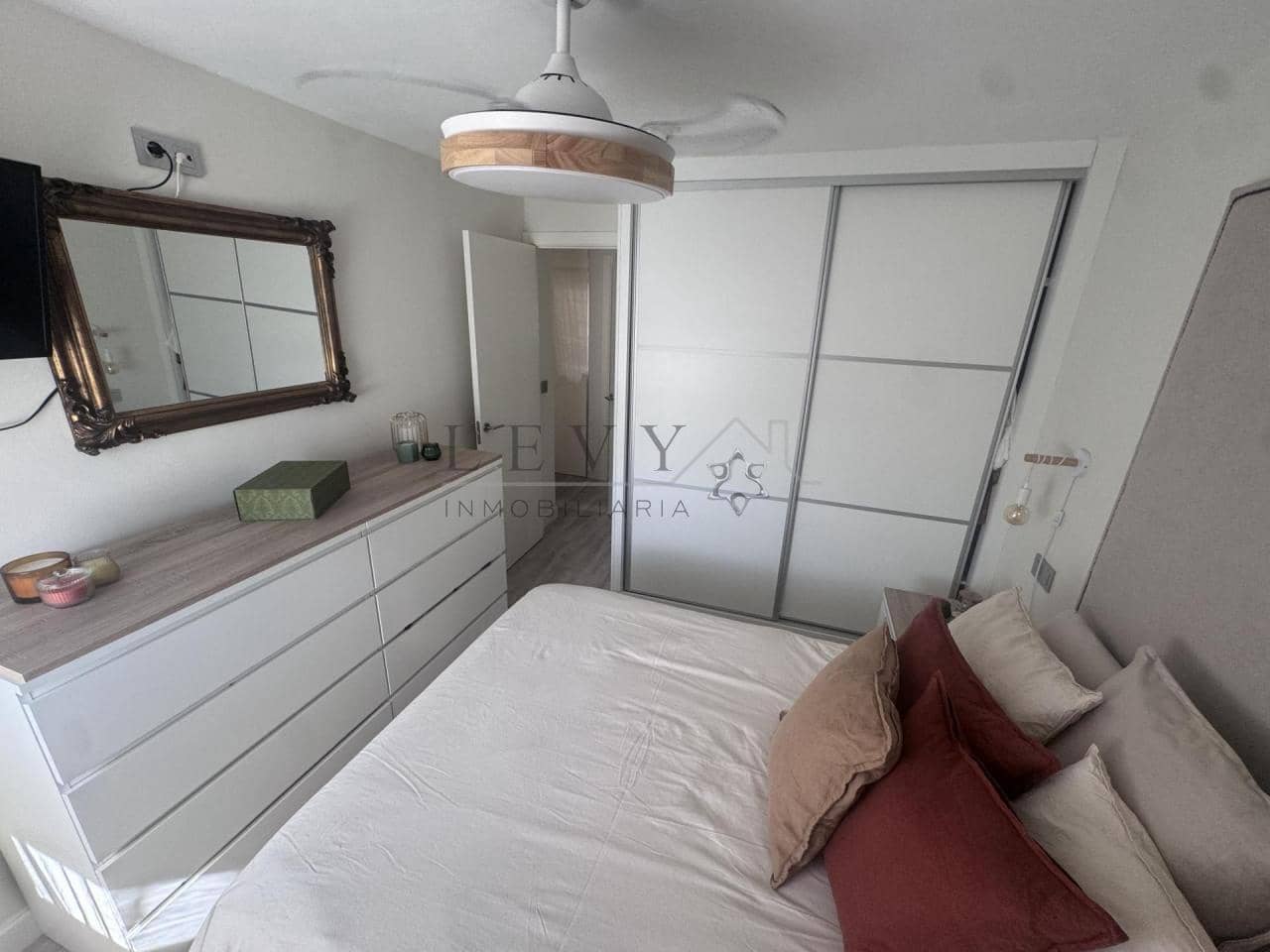 Piso de 2 habitaciones en Nueva Andalucia en venta con garaje - 190.800 € (Ref: 9583240)