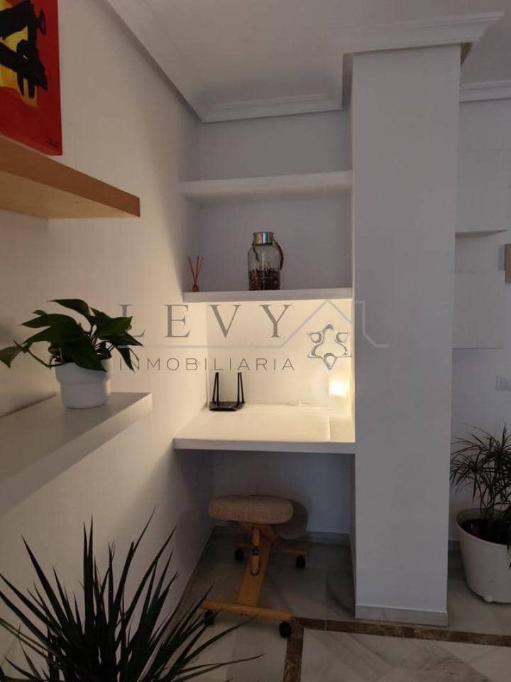 1 makuuhuone Asunto myytävänä paikassa Nueva Andalucia mukana uima-altaan 
autotalli - 318 000 € (Ref: 9583241)