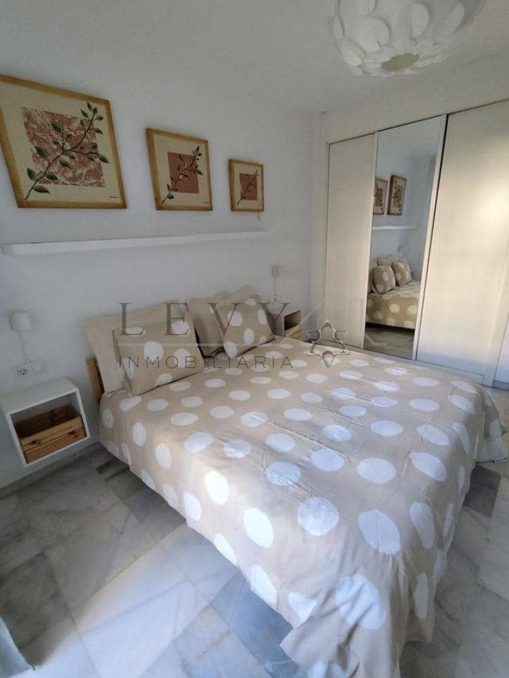 1 makuuhuone Asunto myytävänä paikassa Nueva Andalucia mukana uima-altaan 
autotalli - 318 000 € (Ref: 9583241)