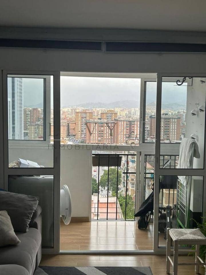 3 Zimmer Wohnung zu verkaufen in Malaga Stadt - 350.000 € (Ref: 9583246)