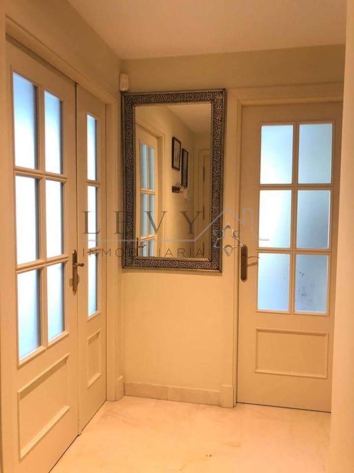 3 bedroom Flat for sale in Nueva Andalucia with pool garage - € 460,000 (Ref: 9583247)