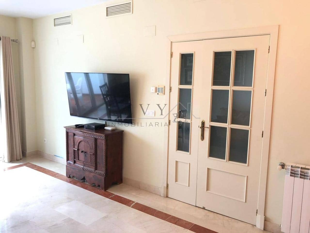 3 bedroom Flat for sale in Nueva Andalucia with pool garage - € 460,000 (Ref: 9583247)